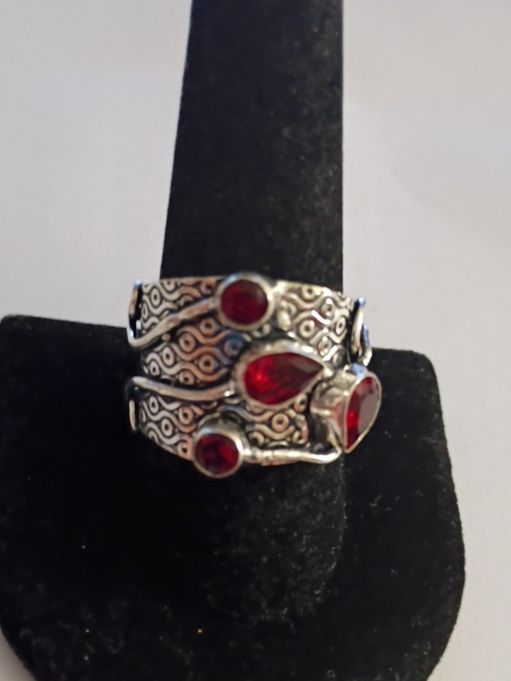 Mans Vintage Artesian Garnet  Wedding Band Or Dress Ring Size 10🤗💝